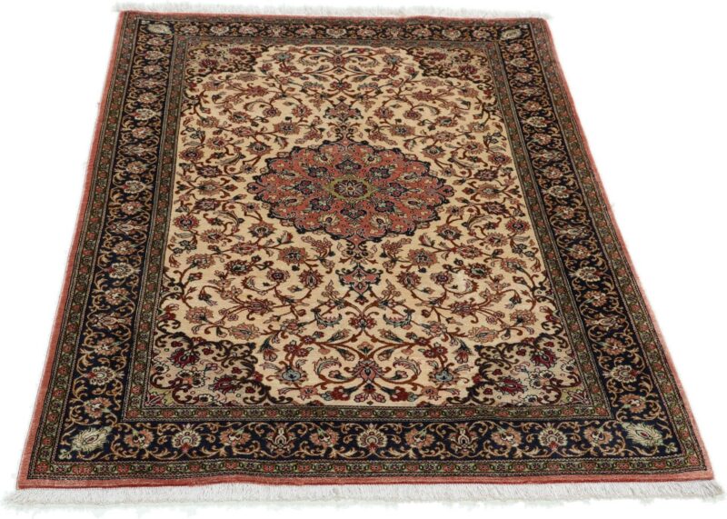Qom Persian Rug 75 × 122 cm, Silk, hand-knotted — view 7
