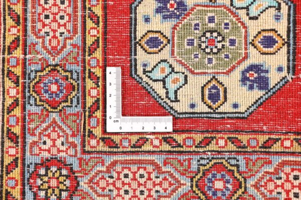 Qom Persian Rug 83 × 124 cm, Wool and Silk, hand-knotted — view 9