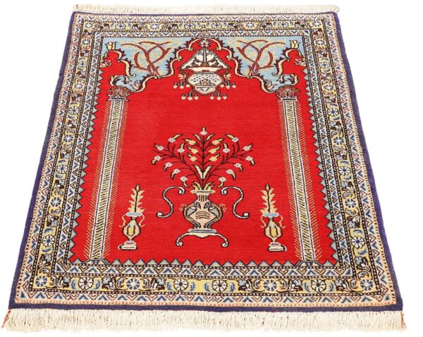 Qom Persian Rug 84 × 123 cm, Wool and Silk, hand-knotted — view 2 Qom Persian Rug 84 × 123 cm, Wool and Silk, hand-knotted — view 2