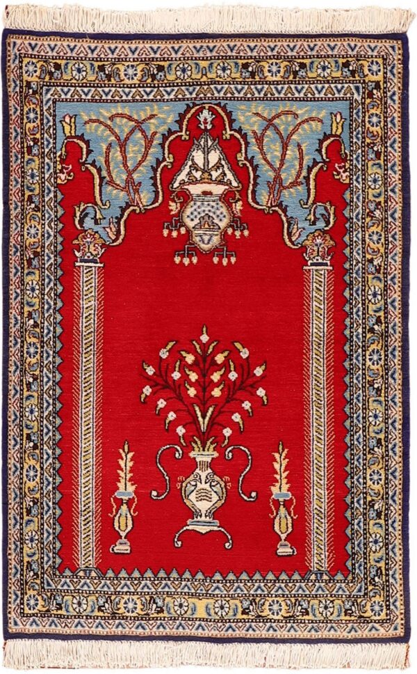 Qom Persian Rug 84 × 123 cm, Wool and Silk, hand-knotted Qom Persian Rug 84 × 123 cm, Wool and Silk, hand-knotted