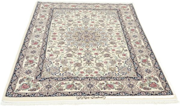 Isfahan Persian Rug 113 × 173 cm, Wool and Silk, hand-knotted — view 7