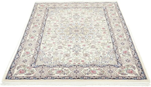 Isfahan Persian Rug 113 × 173 cm, Wool and Silk, hand-knotted — view 2