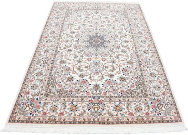 Isfahan Persian Rug 130 × 200 cm, Wool and Silk, hand-knotted — view 2