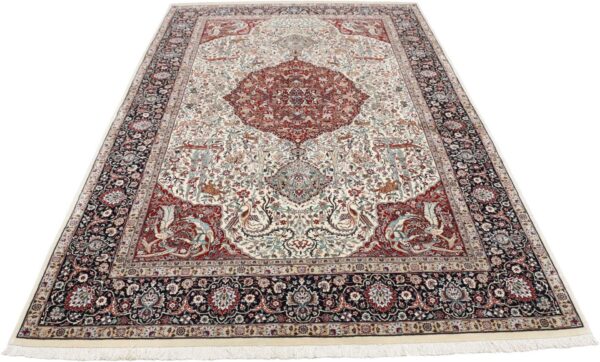 Isfahan Persian Rug 140 × 230 cm, Wool and Silk, hand-knotted — view 2