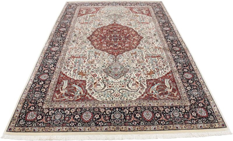 Isfahan Persian Rug 140 × 230 cm, Wool and Silk, hand-knotted — view 2
