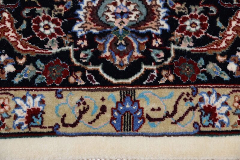 Isfahan Persian Rug 140 × 230 cm, Wool and Silk, hand-knotted — view 12
