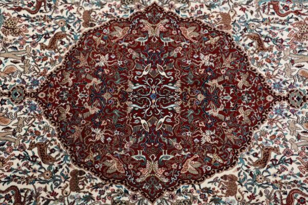 Isfahan Persian Rug 140 × 230 cm, Wool and Silk, hand-knotted — view 9