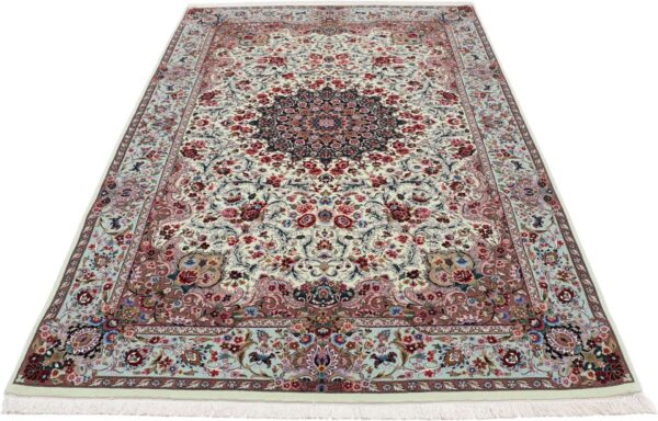 Isfahan Persian Rug 145 × 235 cm, Wool and Silk, hand-knotted — view 7