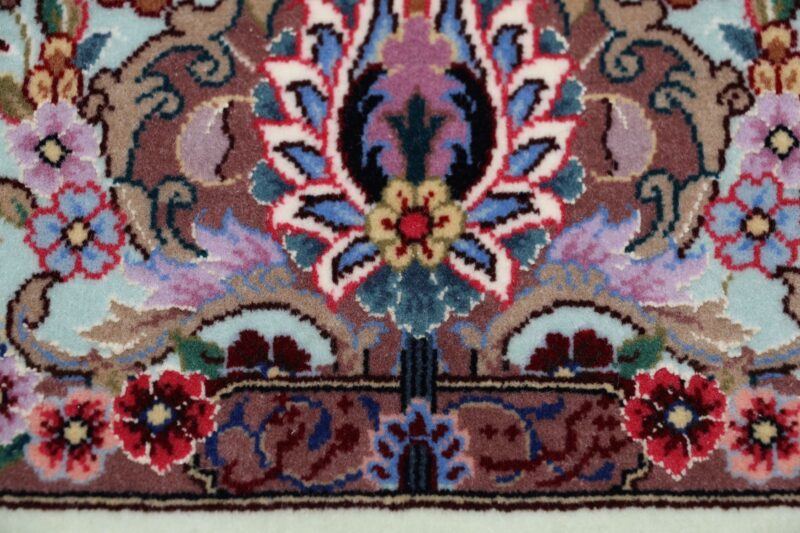 Isfahan Persian Rug 145 × 235 cm, Wool and Silk, hand-knotted — view 12