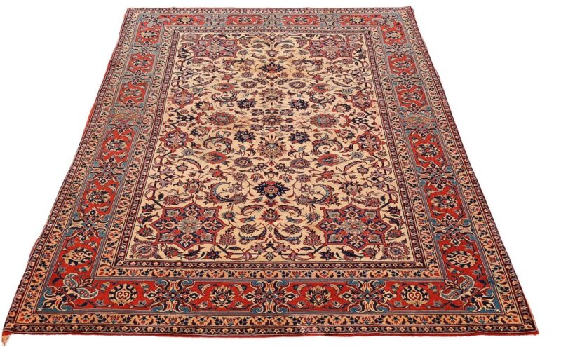 Isfahan Persian Rug 146 × 222 cm, Wool, hand-knotted — view 2 Isfahan Persian Rug 146 × 222 cm, Wool, hand-knotted — view 2