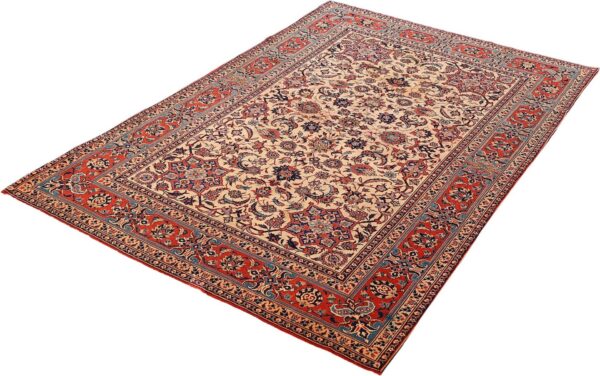 Isfahan Persian Rug 146 × 222 cm, Wool, hand-knotted — view 3 Isfahan Persian Rug 146 × 222 cm, Wool, hand-knotted — view 3