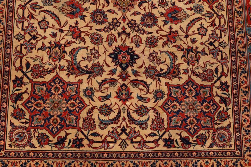 Isfahan Persian Rug 146 × 222 cm, Wool, hand-knotted — view 6 Isfahan Persian Rug 146 × 222 cm, Wool, hand-knotted — view 6