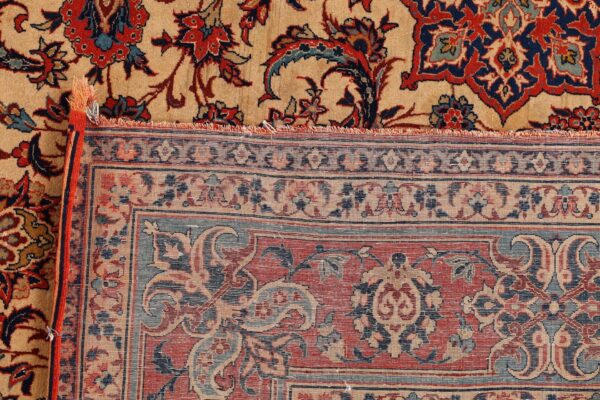 Isfahan Persian Rug 146 × 222 cm, Wool, hand-knotted — view 7 Isfahan Persian Rug 146 × 222 cm, Wool, hand-knotted — view 7