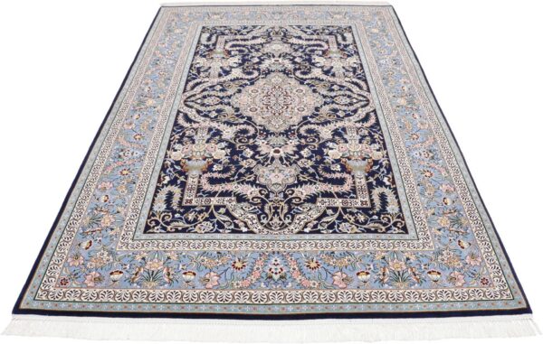 Isfahan Persian Rug 147 × 230 cm, Wool and Silk, hand-knotted — view 2