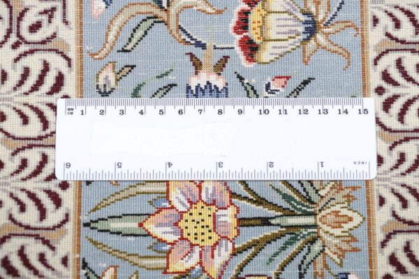 Isfahan Persian Rug 147 × 230 cm, Wool and Silk, hand-knotted — view 11