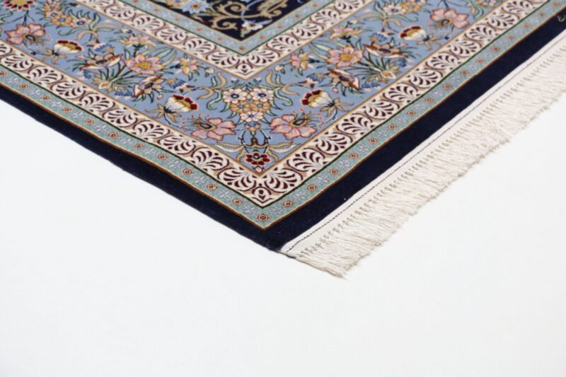Isfahan Persian Rug 147 × 230 cm, Wool and Silk, hand-knotted — view 6
