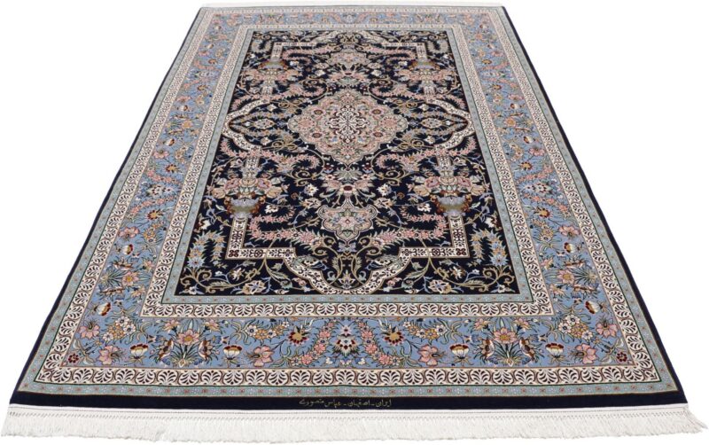 Isfahan Persian Rug 147 × 230 cm, Wool and Silk, hand-knotted — view 7