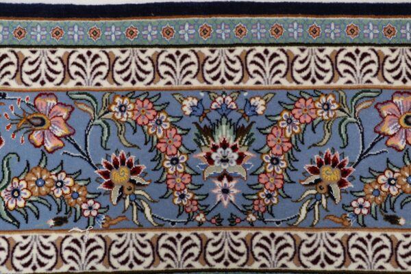 Isfahan Persian Rug 147 × 230 cm, Wool and Silk, hand-knotted — view 8
