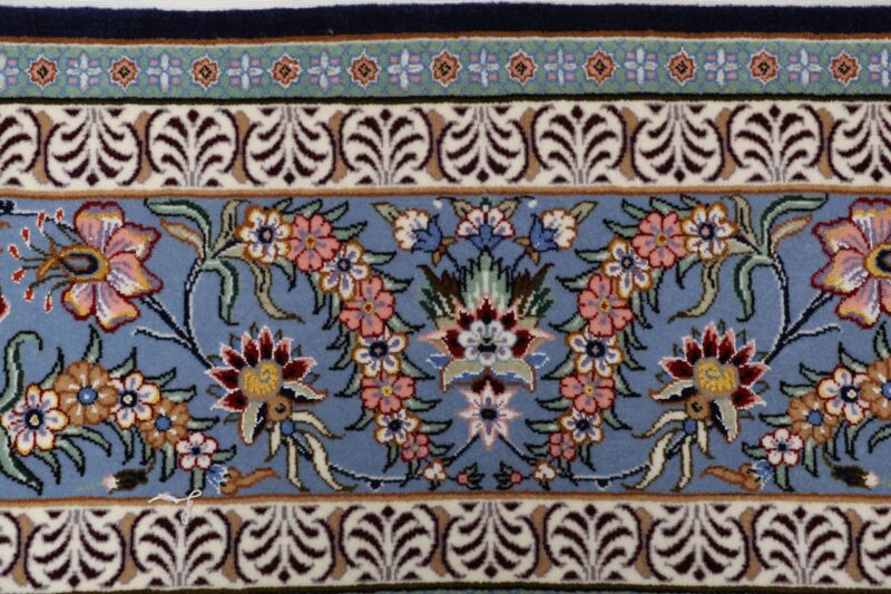 Isfahan Persian Rug 147 × 230 cm, Wool and Silk, hand-knotted — view 8