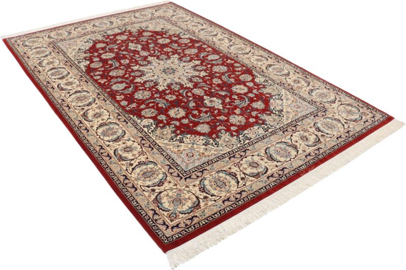 Isfahan Persian Rug 150 × 226 cm, Wool and Silk, hand-knotted — view 4