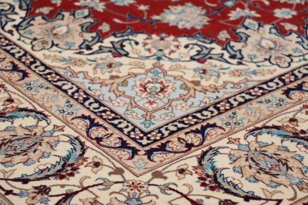 Isfahan Persian Rug 150 × 226 cm, Wool and Silk, hand-knotted — view 5