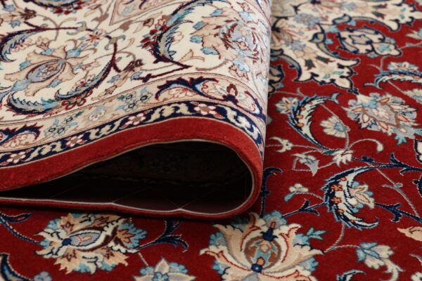 Isfahan Persian Rug 150 × 226 cm, Wool and Silk, hand-knotted — view 10