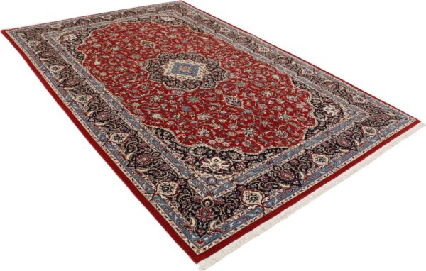 Isfahan Persian Rug 170 × 255 cm, Wool and Silk, hand-knotted — view 4