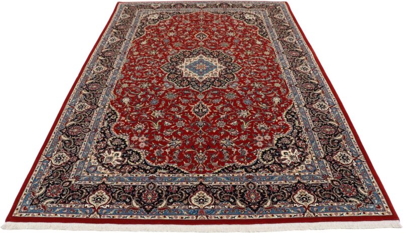 Isfahan Persian Rug 170 × 255 cm, Wool and Silk, hand-knotted — view 7