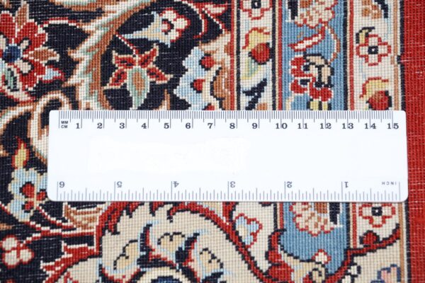 Isfahan Persian Rug 170 × 256 cm, Wool and Silk, hand-knotted — view 11