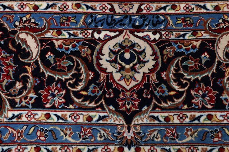 Isfahan Persian Rug 170 × 256 cm, Wool and Silk, hand-knotted — view 8