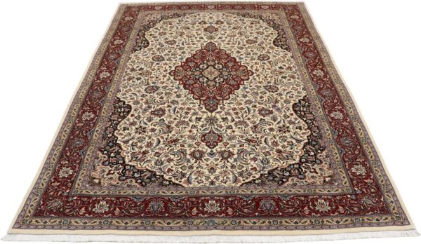 Isfahan Persian Rug 172 × 247 cm, Wool and Silk, hand-knotted — view 7