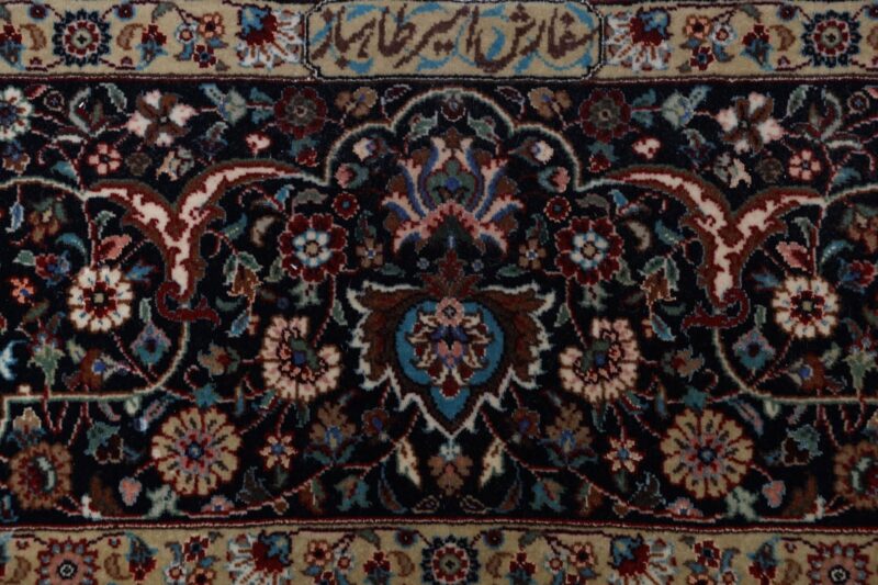 Isfahan Persian Rug 172 × 267 cm, Wool and Silk, hand-knotted — view 8