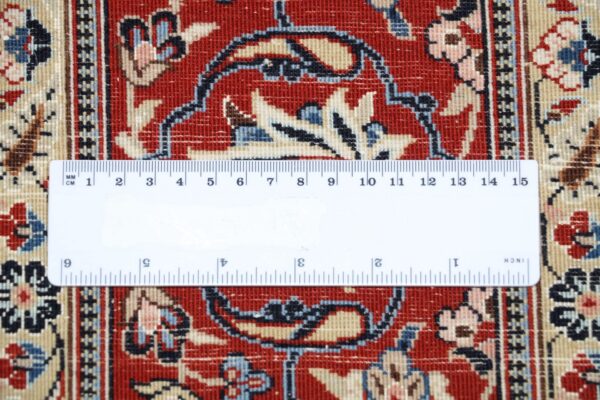 Isfahan Persian Rug 175 × 245 cm, Wool and Silk, hand-knotted — view 11