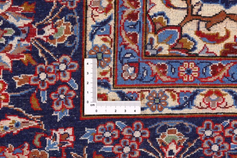Isfahan Persian Rug 208 × 298 cm, Wool, hand-knotted — view 9