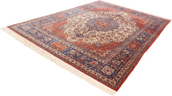 Isfahan Persian Rug 309 × 405 cm, Wool, hand-knotted — view 3