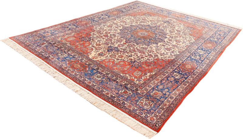 Isfahan Persian Rug 309 × 405 cm, Wool, hand-knotted — view 5