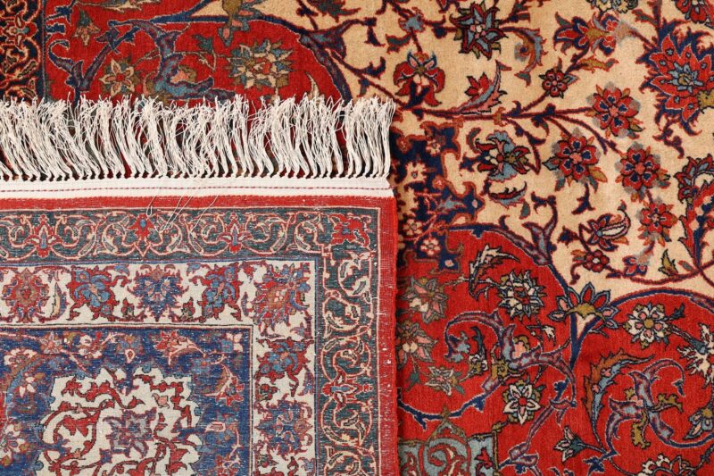 Isfahan Persian Rug 309 × 405 cm, Wool, hand-knotted — view 7