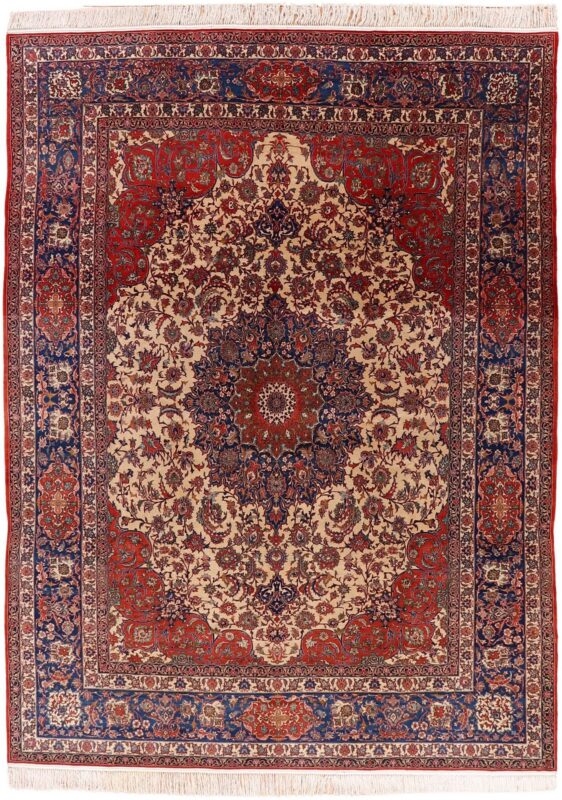 Isfahan Persian Rug 309 × 405 cm, Wool, hand-knotted
