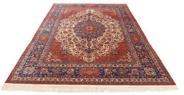 Isfahan Persian Rug 309 × 405 cm, Wool, hand-knotted — view 2