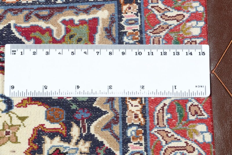 Isfahan Persian Rug 70 × 98 cm, Wool and Silk, hand-knotted — view 10