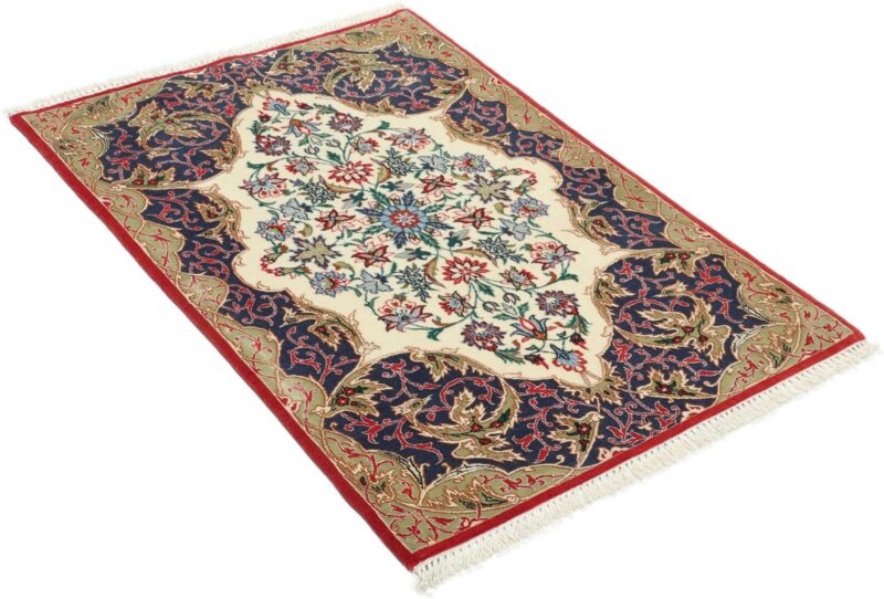 Isfahan Persian Rug 71 × 103 cm, Wool and Silk, hand-knotted — view 4