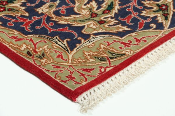 Isfahan Persian Rug 71 × 103 cm, Wool and Silk, hand-knotted — view 6