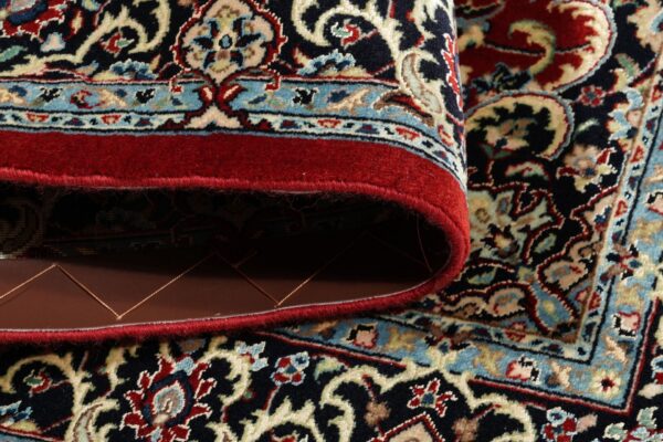 Isfahan Persian Rug 78 × 127 cm, Wool and Silk, hand-knotted — view 9