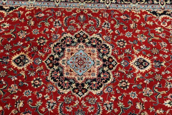 Isfahan Persian Rug 82 × 128 cm, Wool and Silk, hand-knotted — view 8