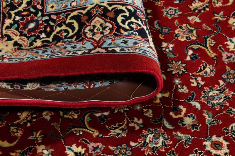 Isfahan Persian Rug 82 × 128 cm, Wool and Silk, hand-knotted — view 9