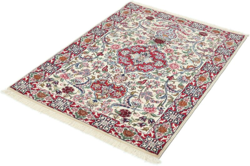 Isfahan Persian Rug 83 × 117 cm, Wool and Silk, hand-knotted — view 3