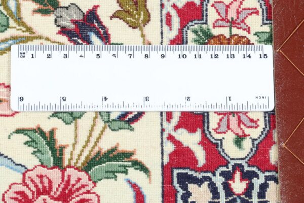 Isfahan Persian Rug 83 × 117 cm, Wool and Silk, hand-knotted — view 10