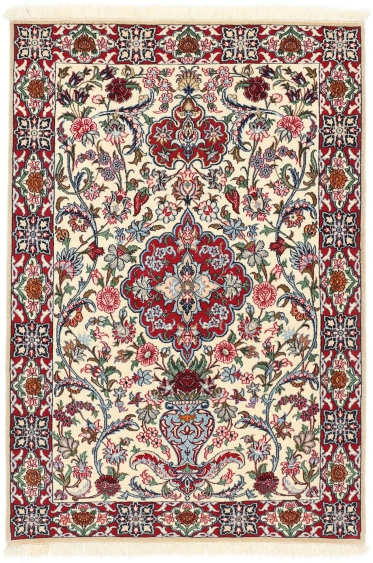Isfahan Persian Rug 83 × 117 cm, Wool and Silk, hand-knotted
