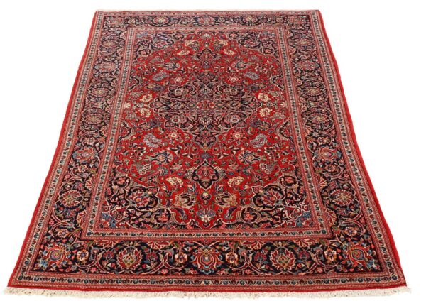 Kashan Persian Rug 127 × 210 cm, Wool, hand-knotted — view 2 Kashan Persian Rug 127 × 210 cm, Wool, hand-knotted — view 2