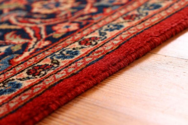 Kashan Persian Rug 127 × 210 cm, Wool, hand-knotted — view 6 Kashan Persian Rug 127 × 210 cm, Wool, hand-knotted — view 6